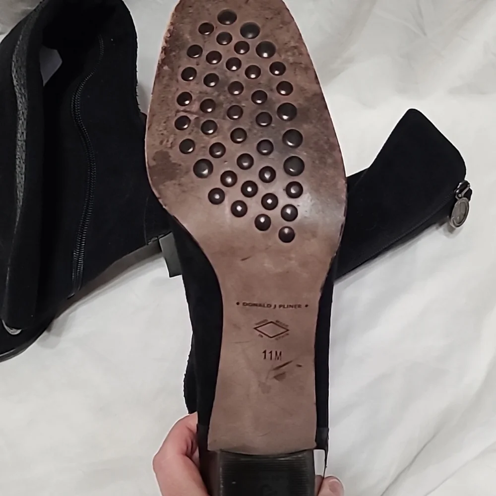 Black Donald J Pliner suede tall heeled boots.  Size 11 - Picture 3 of 3